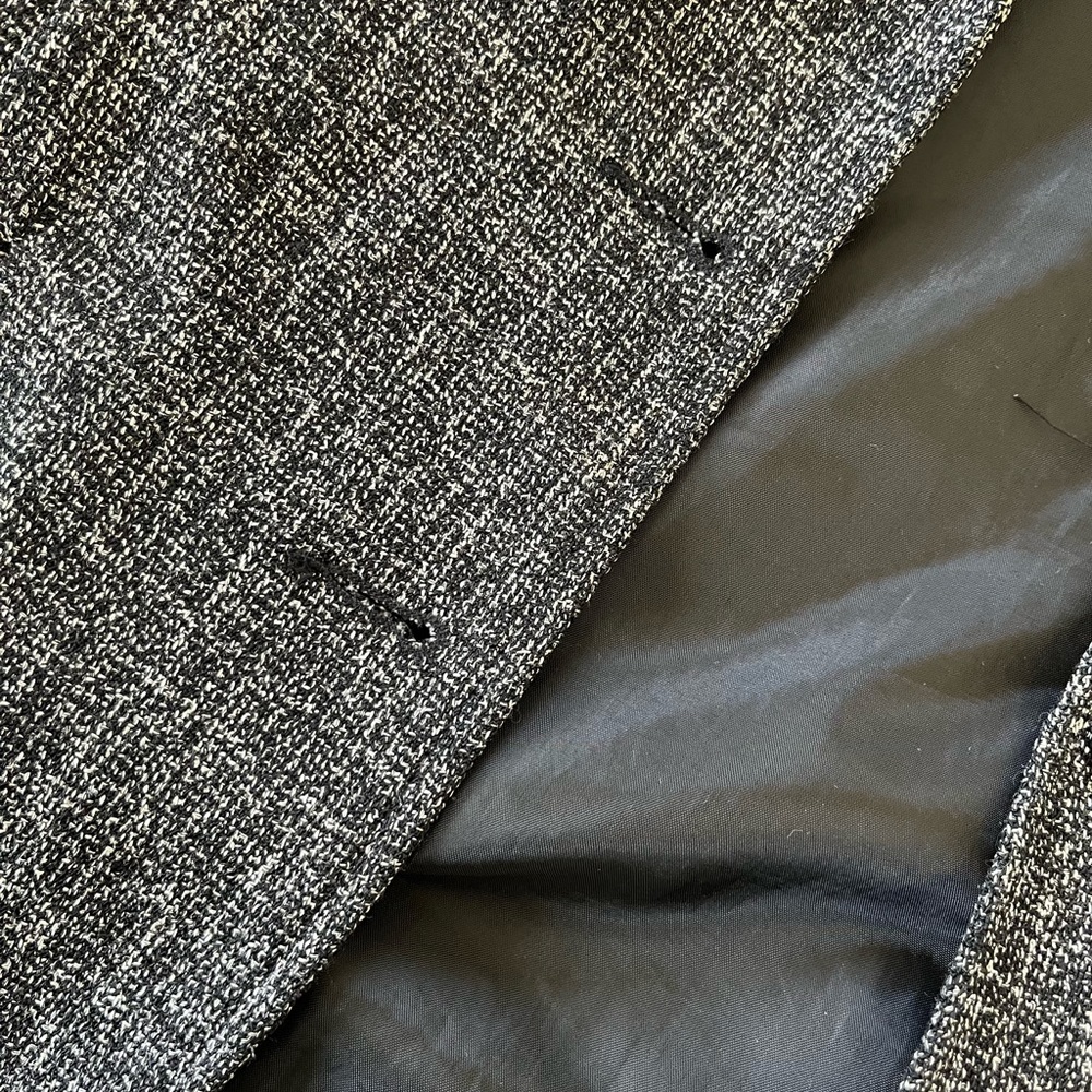 Blazer - Picture 2 of 6